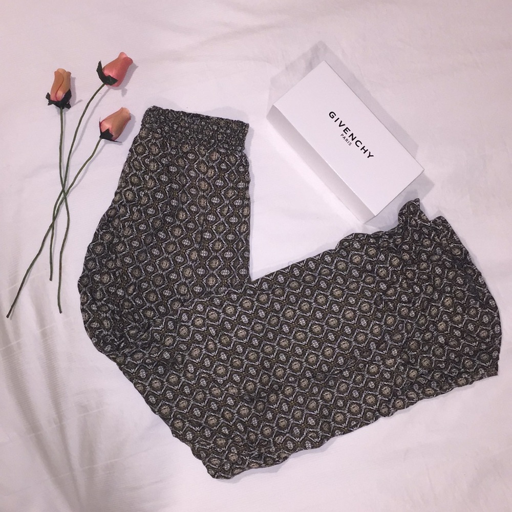 ✨ SOLD - TRIBAL SOFT FLOWY PANTS ✨ - Picture 6 of 6